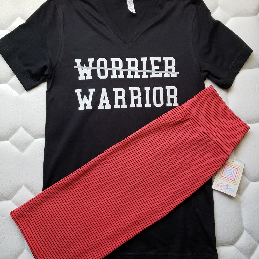 Screen Print T and LuLaRoe Cassie skirt